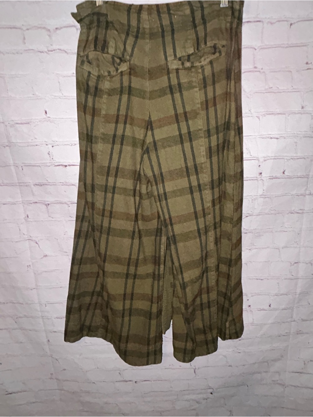 Pilcro Kilted Plaid Wide-Leg
Surplice Pants size 27 - Picture 7 of 11